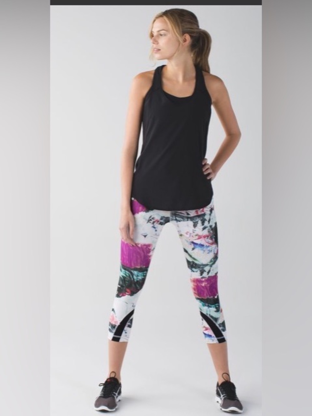 Lululemon Run: Inspire Crop II - Pigment Wave Multi/Black size 6